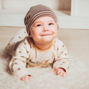 Vale a pena comprar roupas de bebê por atacado?